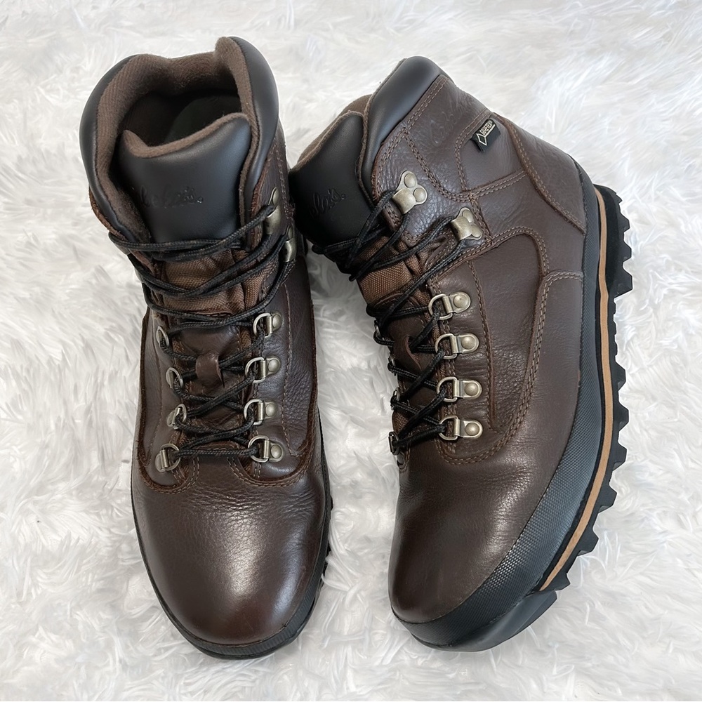 Cabela's Rimrock Mid GORE-TEX Hiking Boots